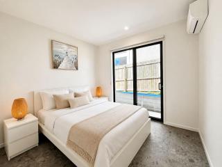 Brand-New Sunnybank Private 1BR 1BA - 8