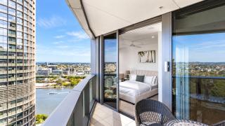 Queen's Wharf Residences Luxury 2 Bed 1 Car - 3