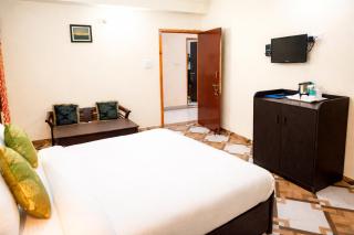 Avlokan Hotel Bhowli - 1