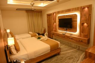 Hotel Kashi Crown - 5