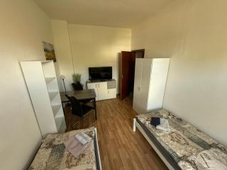 FLEX Aparts - große, möblierte 3-Raum Wohnung in Zwickau - 2