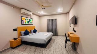 FabHotels Grand Residency - 4