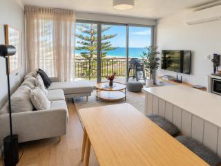 Shoreline Retreat - Ocean Views - 2 King Beds - 9