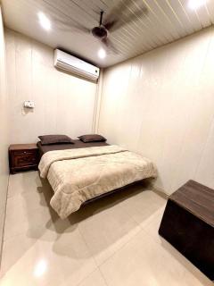 Hotel Vatika Inn - 0