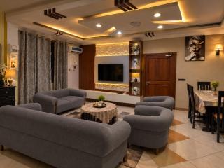 Spacious 3BR Apartment with Pool - 0