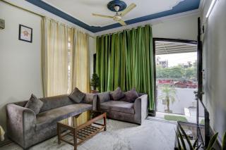 Super HOTEL DIAMOND TREE SECTOR 49 NOIDA NEAR PRAYAG HOSPITAL - 0