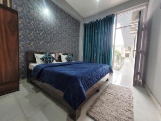 FabHotel Lumora - 5