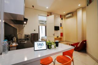 Sans Vibes Hotel Grand Omah Sastro Gejayan - 4