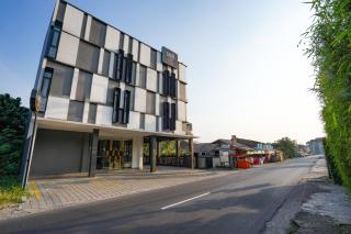 Sans Vibes Hotel Damai Yogyakarta - 0