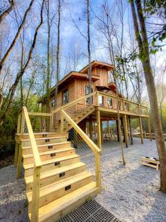 Enchanting Treehouse on Catfish Creek with Kayaks & Fire Pit, Florida - 4