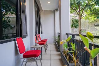 Urbanview TWH Costel near Stadion Maguwoharjo Yogyakarta - 4