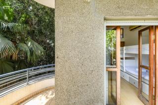 Spacious 3BR Penthouse w Rooftop 7 min from Beach - 1