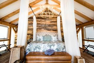 Unique Safari Tent makes for a Superb New York Getaway - 1