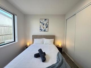 Brandnew 4bd home in Sunnybank near Train station - 1