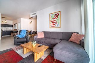 Achziv Beach Haven 3BR Apartment by Sea N Rent - 5