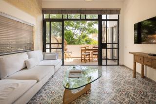 Rustic Charm 2BR Apt in Tel Aviv By Sea N Rent - 9