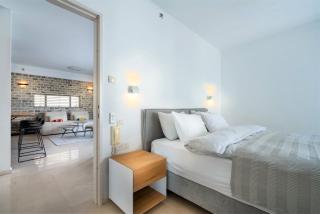 Relaxing 2 BR Apt with Parking - 6