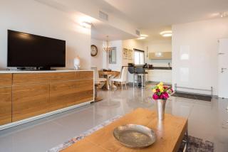 Mamad Urban Gem with Outdoor Lounge - 4