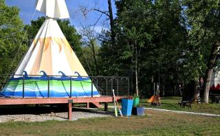 Charming Flip Flop Tipi Glamping with a Private Fire Pit Near the Licking River in Salt Lick, Kentucky - 4