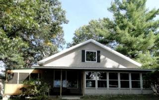 Rustic Cottage Rental Ideal for a Family Getaway near Wild Rose in Central Wisconsin - 0
