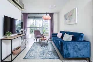 Mamad Charming 1BR Apt with Balcony with Mamad - 4