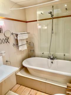 118 A Perfect Blend of Charm and Luxury - 7