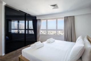 Coastal Panorama Apartment - 5