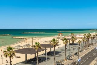 Tel Aviv Beachfront Bliss - 9