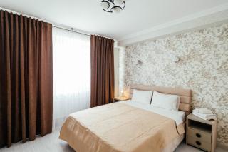 Botanica 2BR Family Apartment - 1