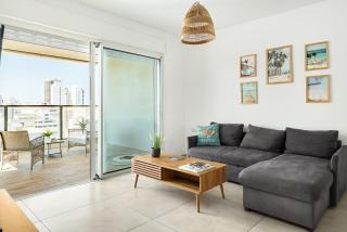 Mamad Sea Breeze Netanya Retreat by Sea N Rent - 9