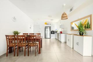 Mamad Sea Breeze Netanya Retreat by Sea N Rent - 5