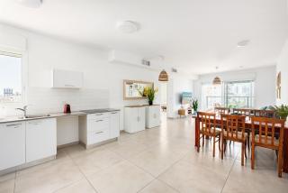 Mamad Sea Breeze Netanya Retreat by Sea N Rent - 3