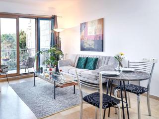 Mamad Deluxe 2BR Apt w Pool in Historical Jaffa - 2