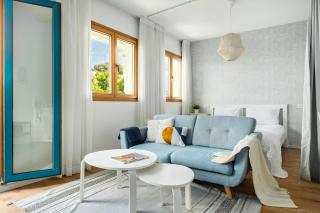 Jaffa Charming Beachfront Studio - 6