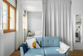 Jaffa Charming Beachfront Studio - 2
