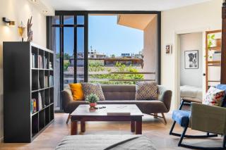 Ramat Hasharon Duplex Rooftop Oasis with Shelter - 0