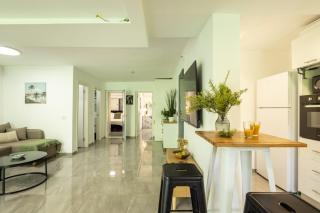 Modern 2BR Apartment Near Baháʼí Gardens Haifa - 3