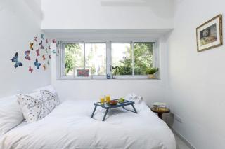 Tranquil Garden Retreat - 9