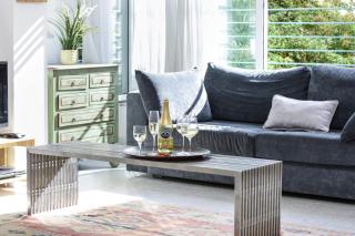 Tranquil Garden Retreat - 7