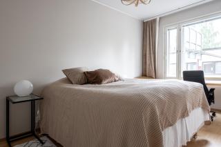 Stylish Nordic 2BR Apartment with Sauna - Steps from the Kuopio Cathedral - 7