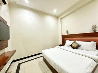 The Grand Hotel Multan - 5