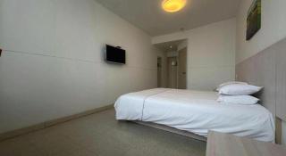 Jinjiang Inn Central Changshu Yushan - 1