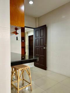 Spacious Retreat l Heart of JB by Cowidea - 9