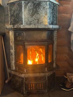 Lakeside Sauna Cottage - 7