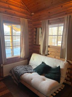 Lakeside Sauna Cottage - 1