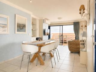 Le Paradis Beachfront Apartment - 4