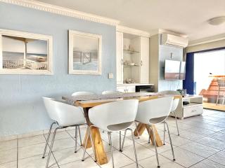 Le Paradis Beachfront Apartment - 2