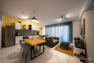 A Stylish St Paul's Holiday Home with City Views - 2