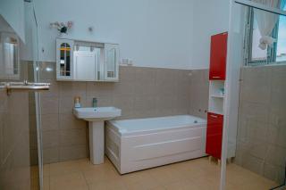 Your Cozy Coastal Escape in Dar es Salaam - 4