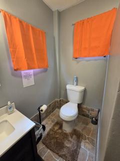 Stylish 2-BR Apt Near Ogle Airport & Malls - 3